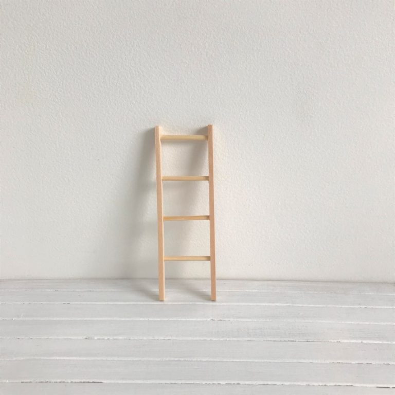 Houten laddertje Skattich